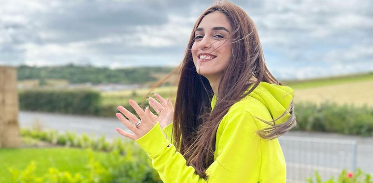 Maya Ali wins social media with latest pictures