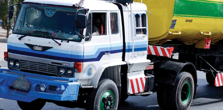 Five injured after oil tanker explodes in Quetta