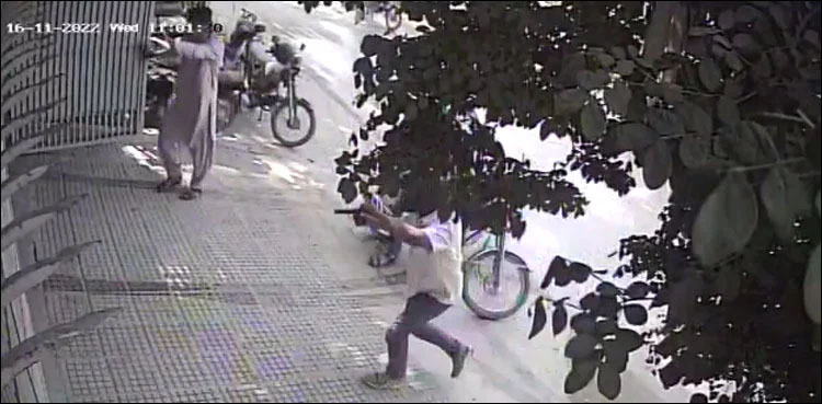 Bank's security supervisor tipped robbers about customer's 5mn cash