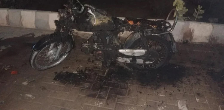 Three wounded in grenade attack on Hub police station