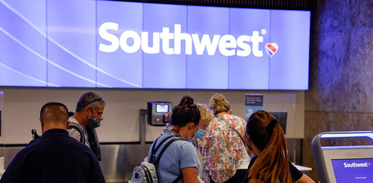 Southwest Air's lackluster profit fuels pressure to revamp business model