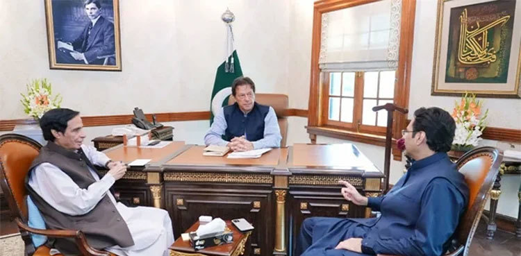 Two PML-Q MPAs announce support for Imran Khan