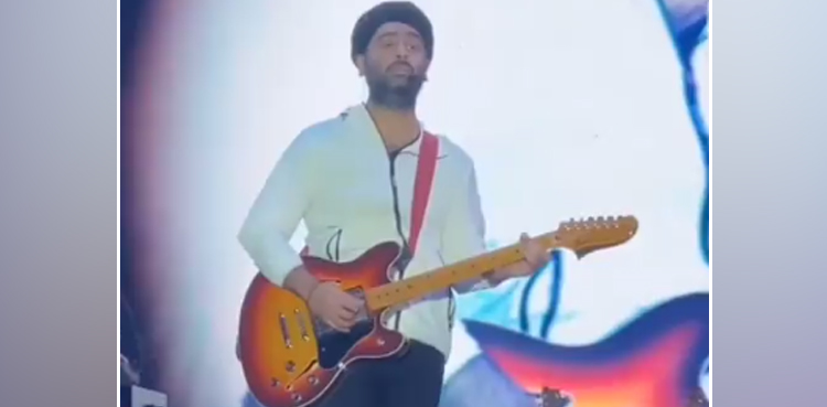 WATCH: Arjit Singh wins social media with 'Pasoori' live performance