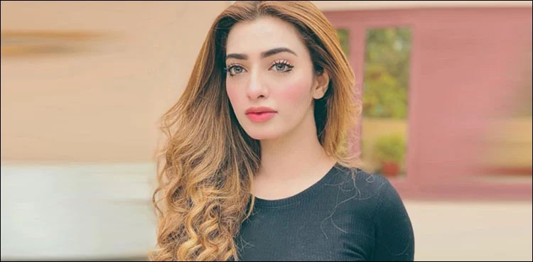 Nawal Saeed is a vision to behold in yellow: See pics