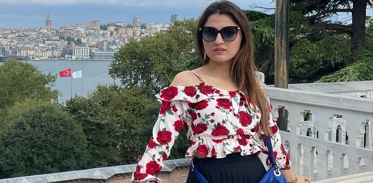 Tanya Hussain of 'Muqaddar Ka Sitara' captivates netizens with new video