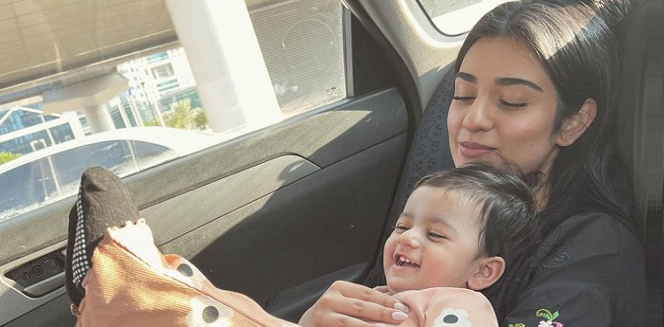 Sarah Khan, Alyana Falak's new pictures have netizens in awe