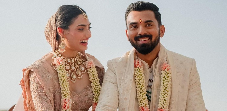 2.17 crore car, luxury apartment & more: All the wedding gifts Athiya Shetty and KL Rahul received