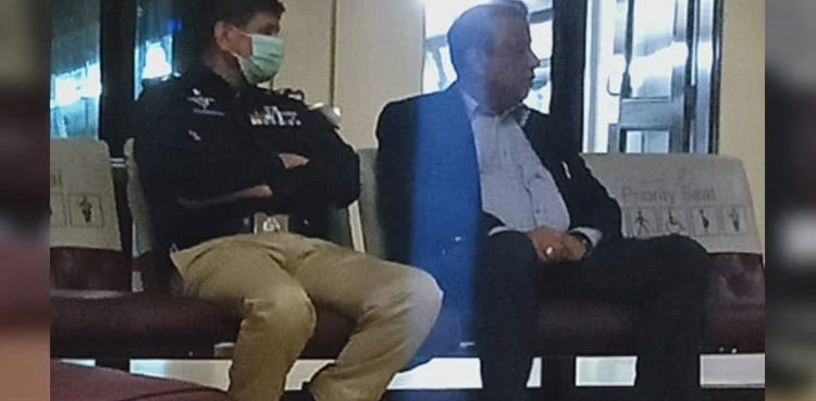 MQM leader Babar Ghauri arrives in Karachi