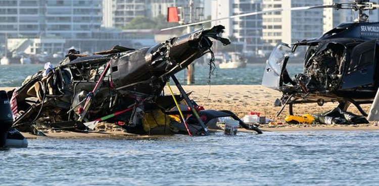 Two helicopters collide in Australia, killing four