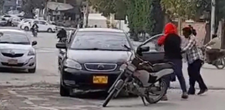 Karachi: 59 killed, 4,184 motorbikes snatched in April, says CPLC report