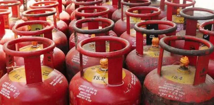 OGRA takes notice of LPG sale at inflated rates