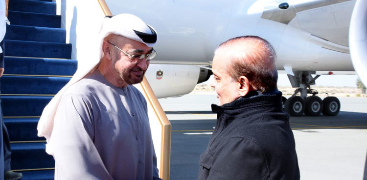 PM Shehbaz Sharif receives UAE president in Rahim Yar Khan