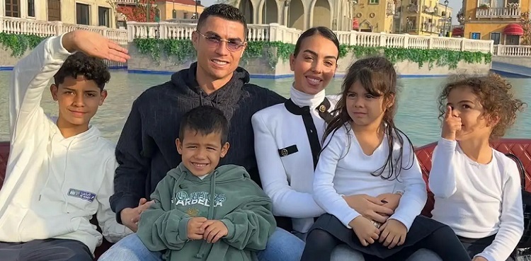 Amusement park in Riyadh closed for 2 hours for Cristiano Ronaldo and family