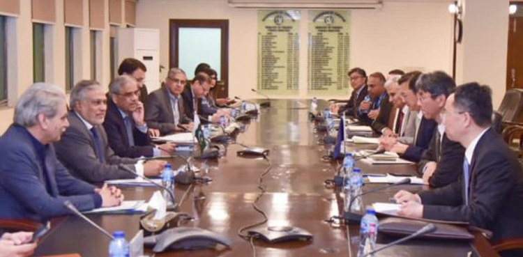 ADB delegation meets Ishaq Dar
