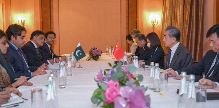 China firmly supports Pakistan in maintaining security: Wang Yi