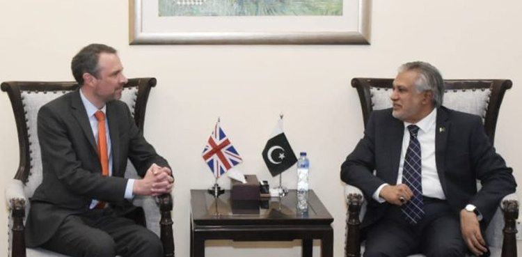 British Acting High Commissioner meets Ishaq Dar