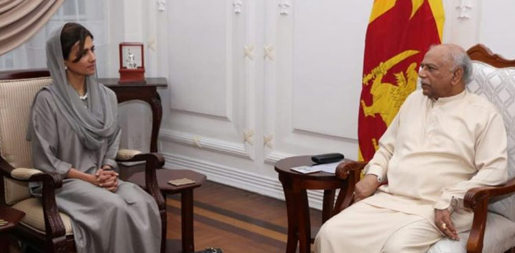 Hina Rabbani Khar discusses trade, defence in Sri Lanka visit