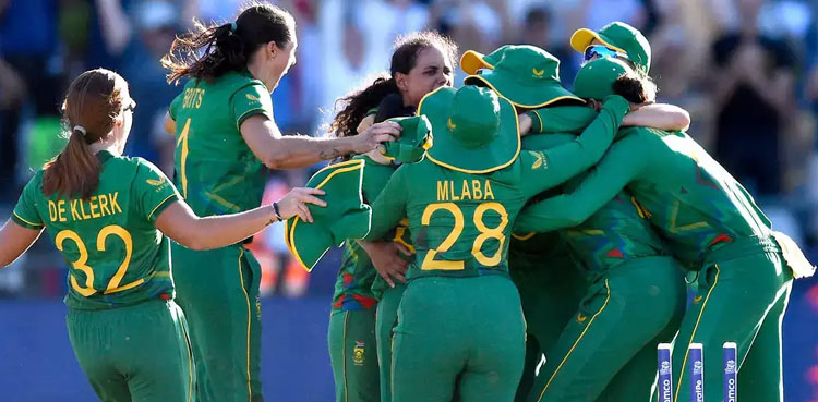 South Africa hope pacers subdue Australia in Women's T20 World Cup final