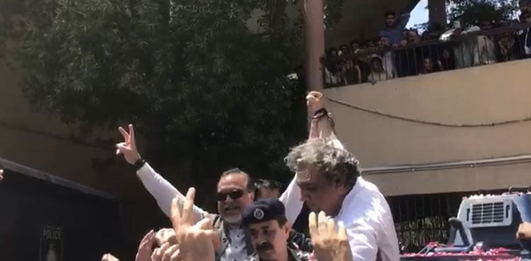 Imran Ismail, Khurrum Sher Zaman booked over chaos outside Malir court