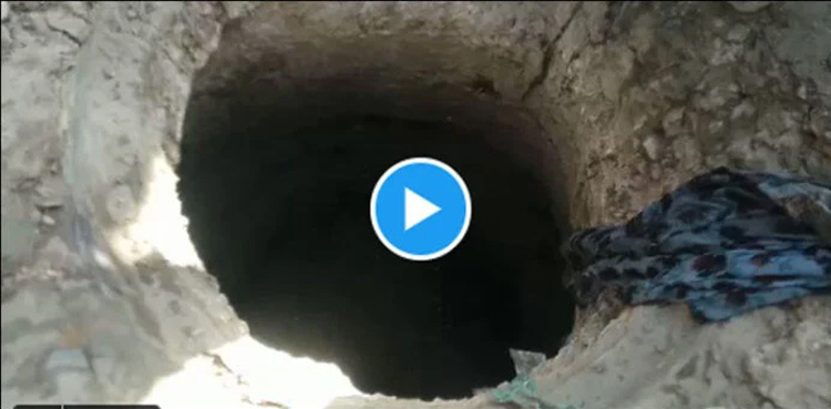 Woman among two dies after falling in uncovered manhole in Karachi