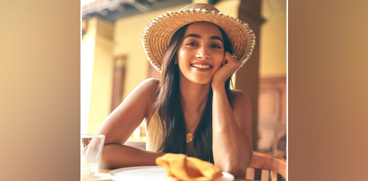 Pooja Hegde is sight to behold in Sri Lanka trip pictures