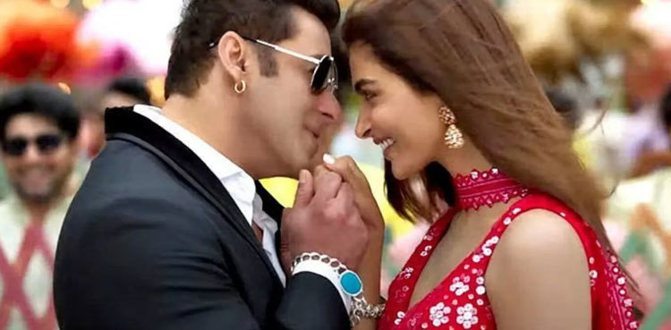 Pooja Hegde describes what Salman Khan means to her