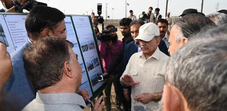 PM for early completion of development projects in Lahore