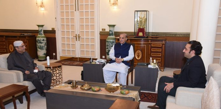 PM Shehbaz, Zardari, Bilawal discuss political situation