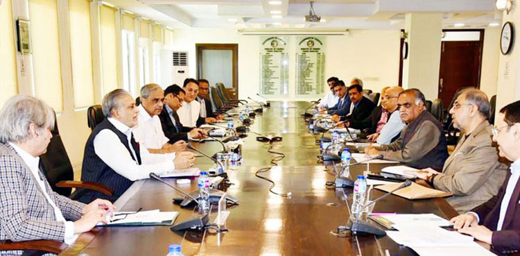 Govt determined to set economy on positive trajectory: Ishaq Dar