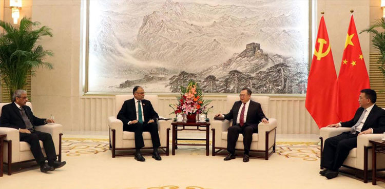 Pakistan, China decide to give impetus to bilateral cooperation