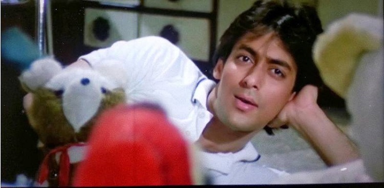 Salman Khan's rare audition tape of 'Maine Pyar Kiya' goes viral; fans react!