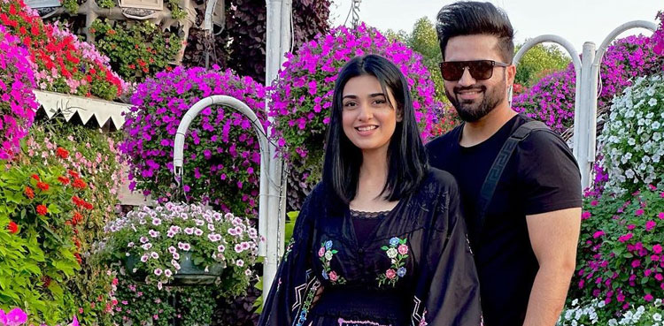 Falak Shabir, Sarah Khan break social media with latest pictures