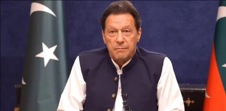 Imran Khan asks supporters to show solidarity with CJP on Saturday