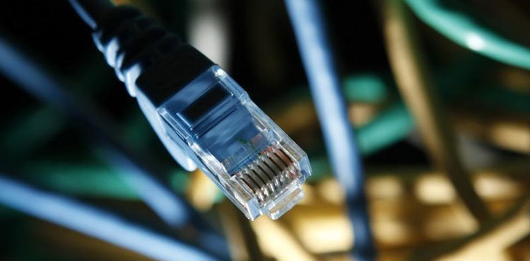 Internet suspension: LHC issues notice to govt