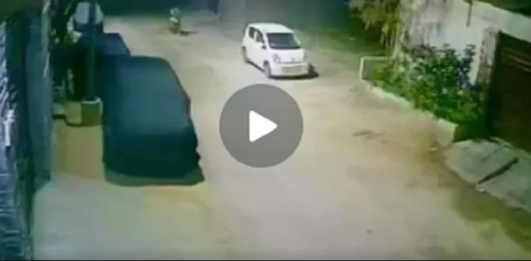 VIDEO: Karachi battery thief gets unique punishment