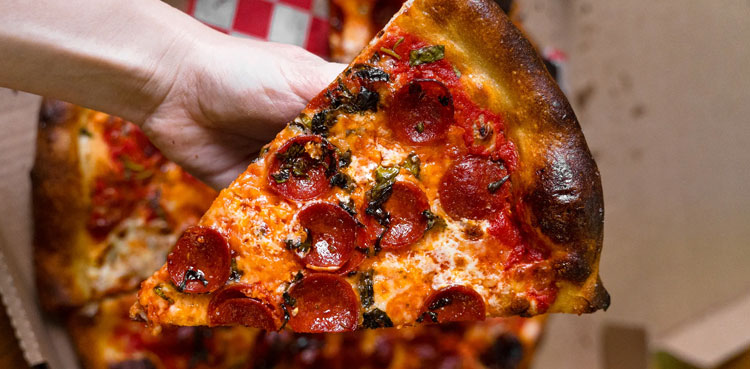 Pizza restaurant offers to delay payments until customers die