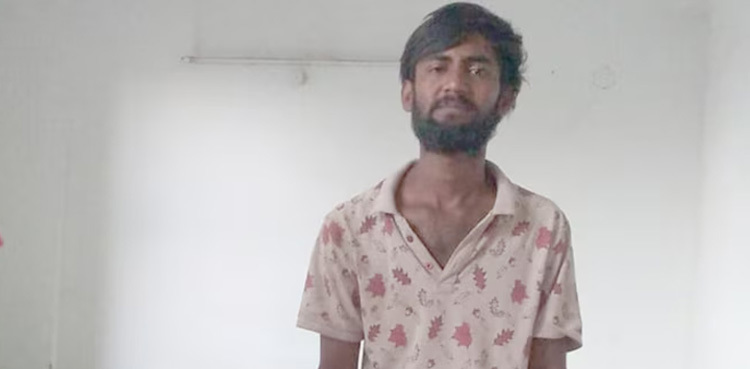 Thief swallows gold chain to evade police, ends up in hospital