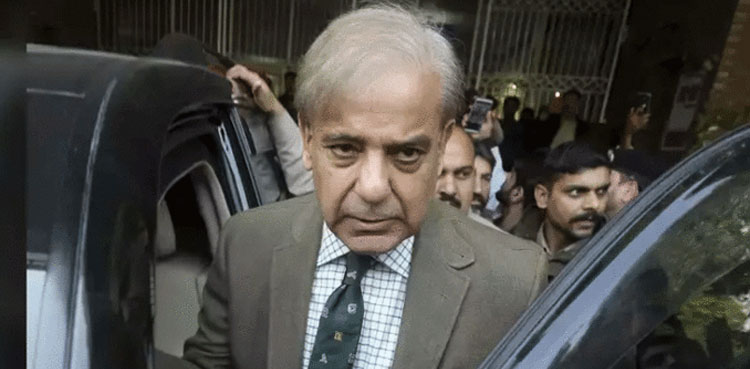 Imran Khan castigates PM Shehbaz’s UK visit amid ‘terrorism, inflation’