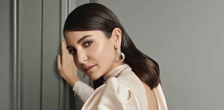 Anushka Sharma 'cried like a child' at award ceremony
