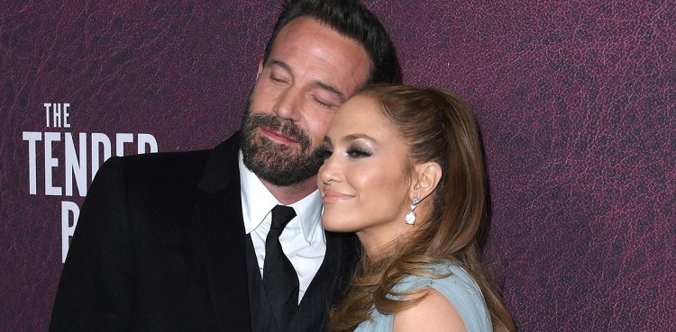 As a dad, Ben Affleck 'brings tears' to Jennifer Lopez