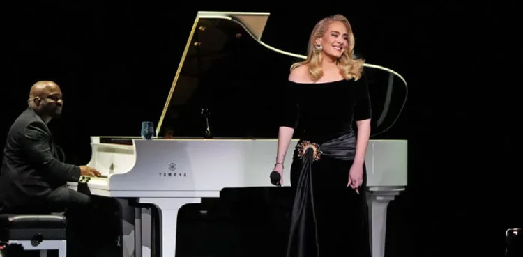 Adele pauses concert to reflect on Titanic submersible accident