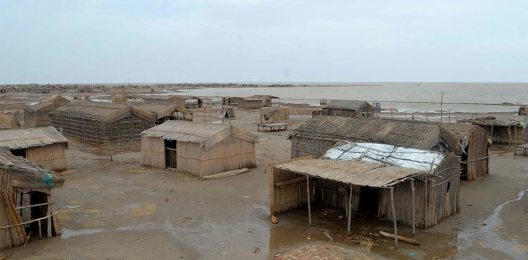 Cyclone Biparjoy: Thatta, Umerkot receive periodic showers