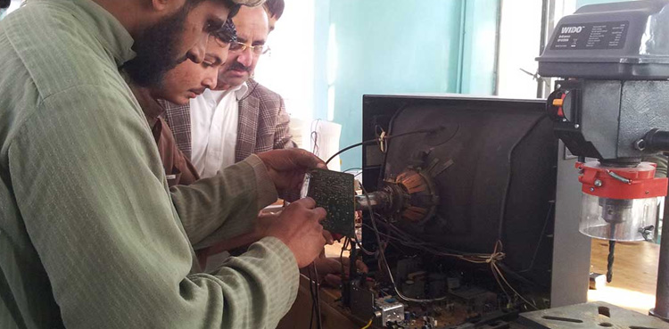 Funding Crisis: More than 100 technical training centers to shutdown in Peshawar