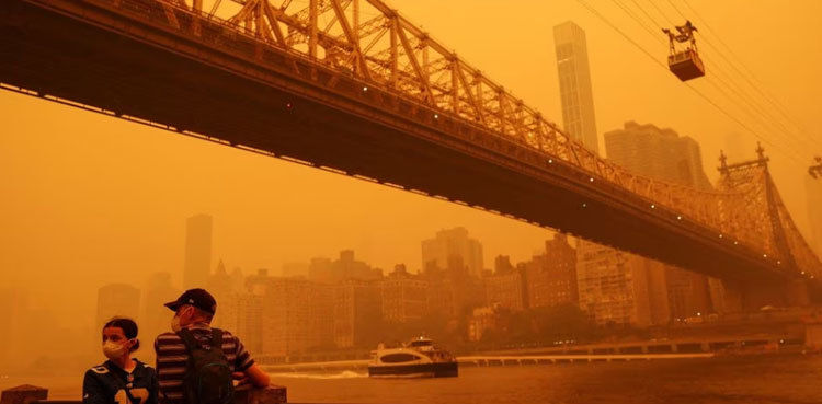 US East Coast blanketed in veil of smoke from Canadian fires