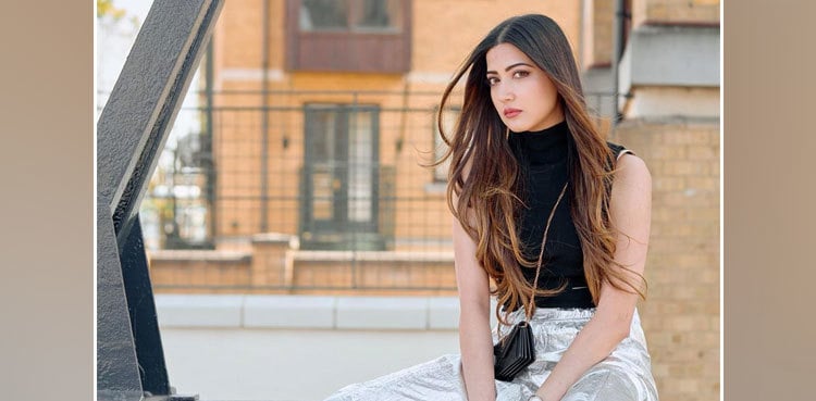 Aymen Saleem shares stunning pictures of London trip