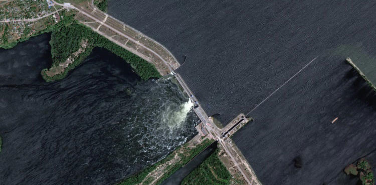 Destruction of Kakhovka dam forces Ukraine evacuations