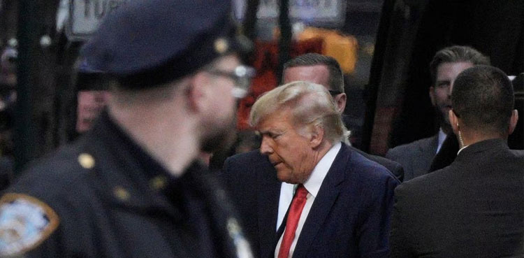 Judge warns Trump not to threaten witnesses