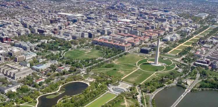 Fighter jets chase small plane in Washington