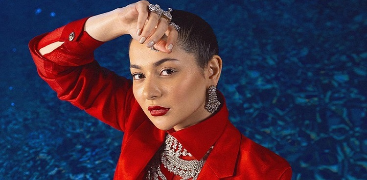 Hania Aamir aces her glam game: Watch reel