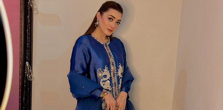 Momina Iqbal returns to Instagram after weeks-long hiatus